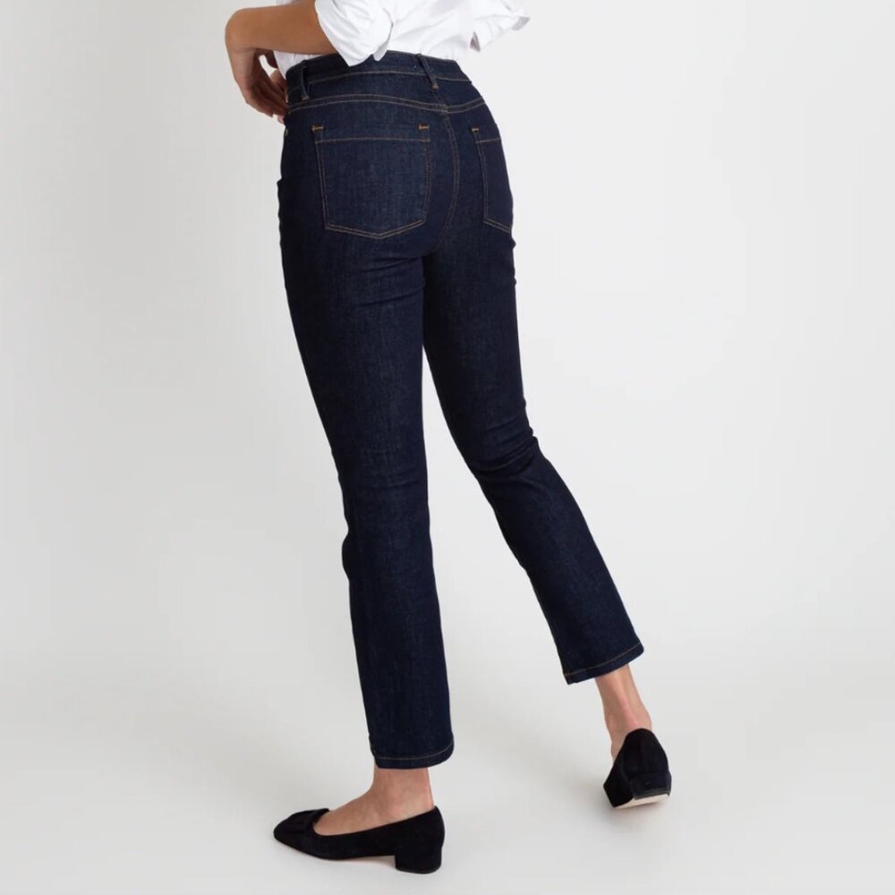 *NWT* Ann Mashburn Cropped Flare Jeans
